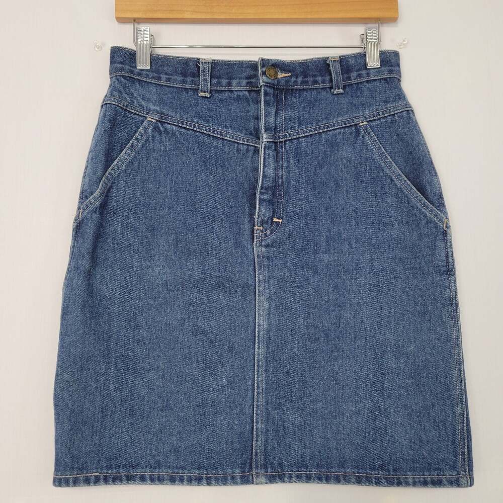 Vintage 80s/90s Denim Skirt size 11 Blue Medium Wash Retro Classic Casual